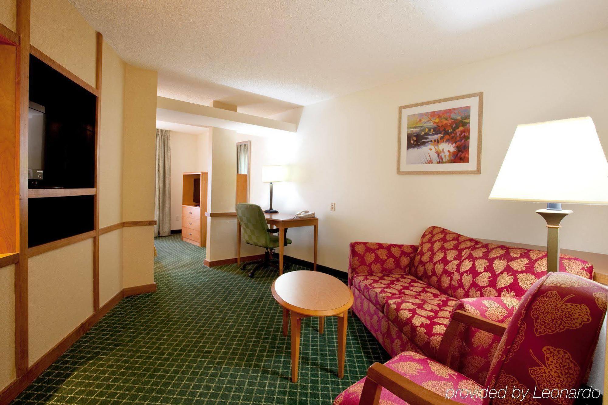 Holiday Inn Express New Orleans East By Ihg Habitación foto